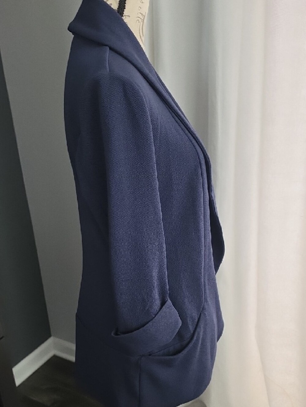 Tailored Navy Open-Front Blazer with Shawl Collar - Picture 3 of 5